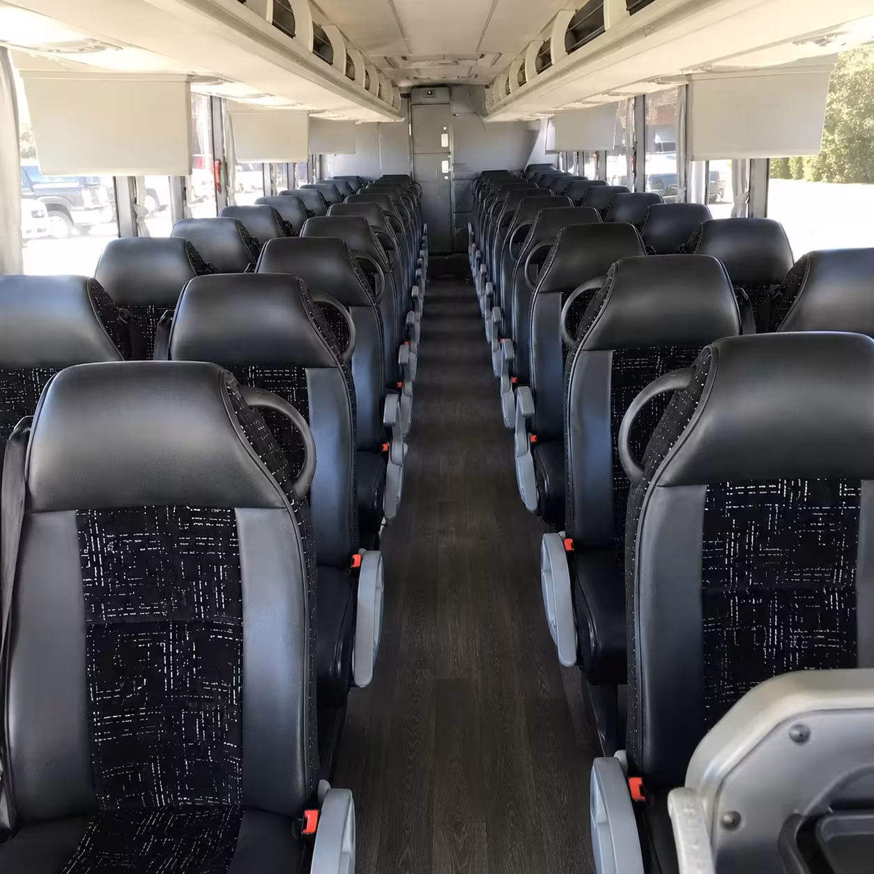 charter bus rentals for large dallas prom groups